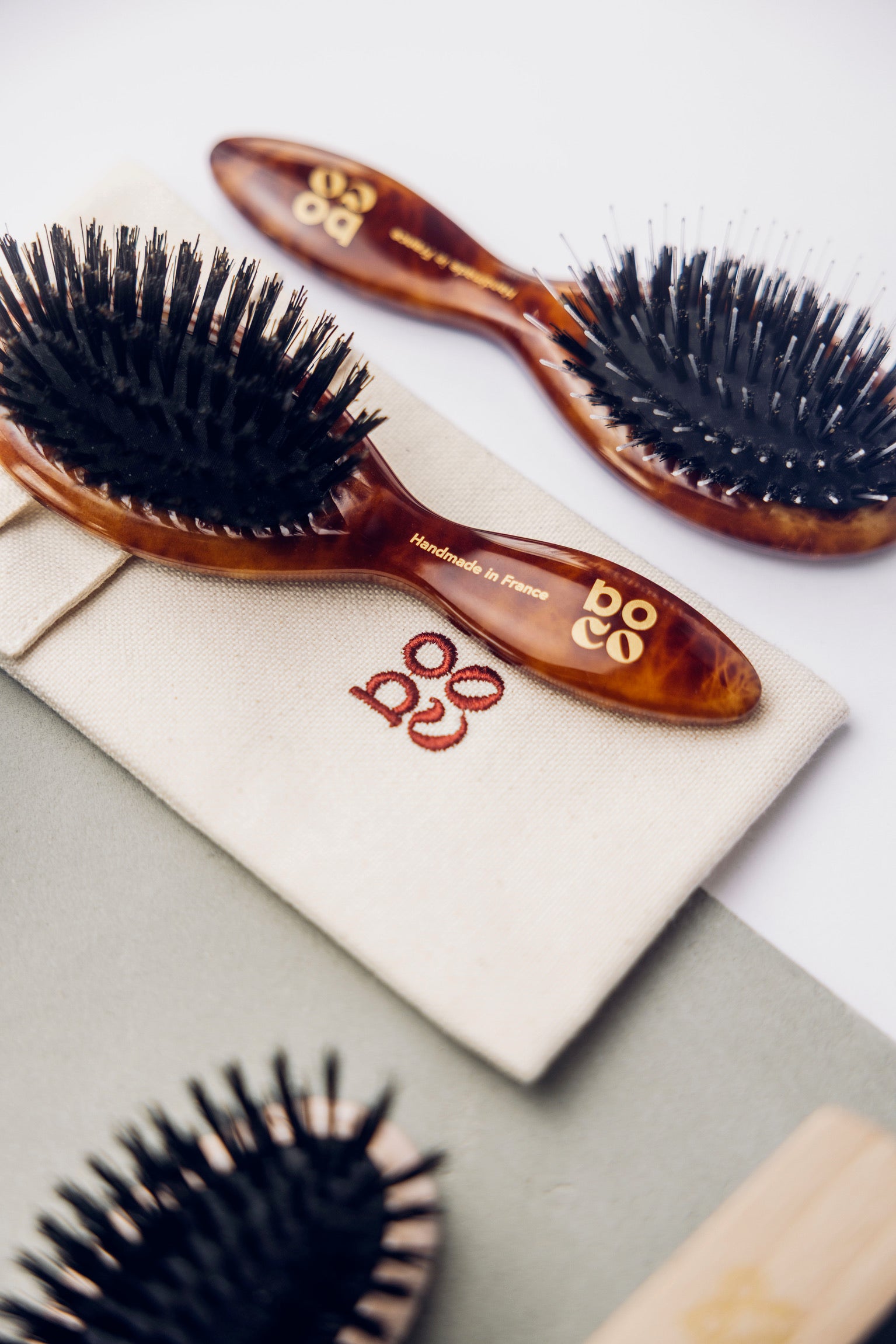 Hairbrush Pouch