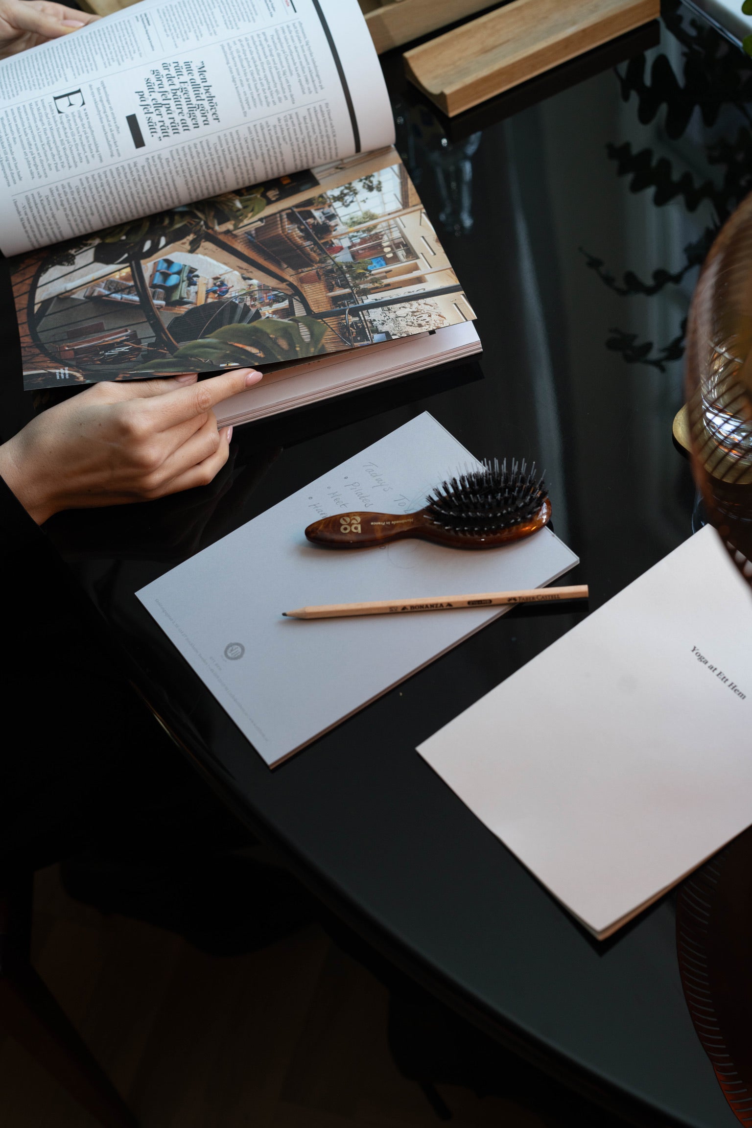 Signature Hairbrush - Boar & Nylon